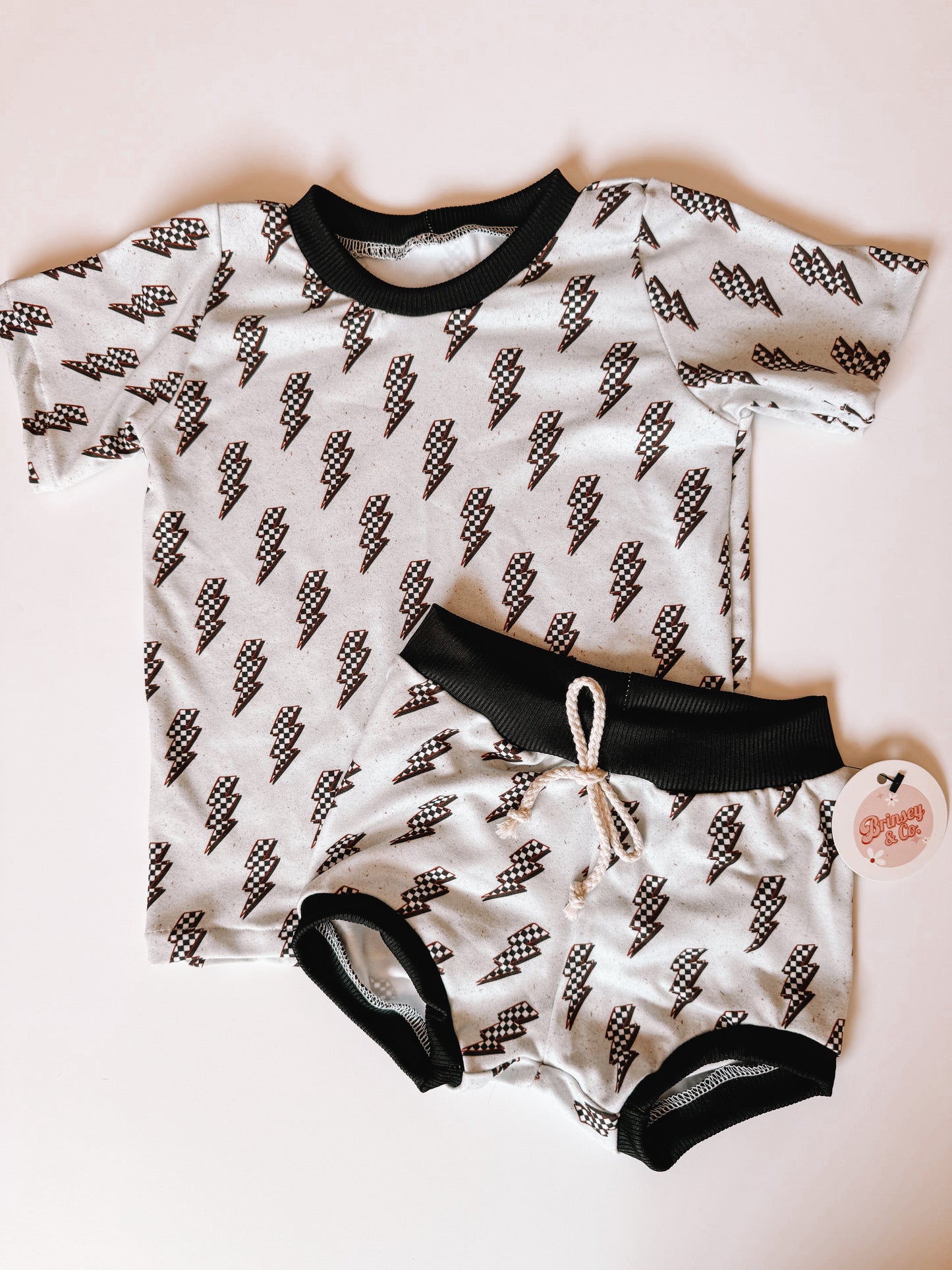 Checker Electric Lounge Set (RTS)