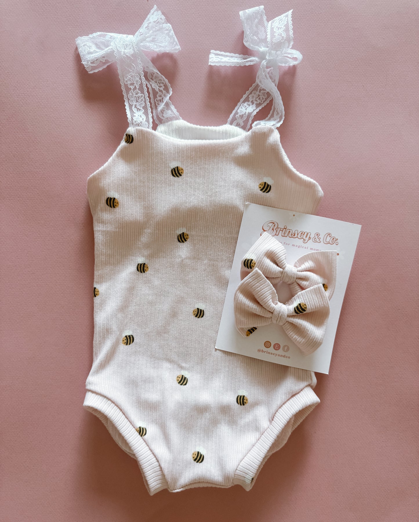 Dainty Bees Tie Strap Leo