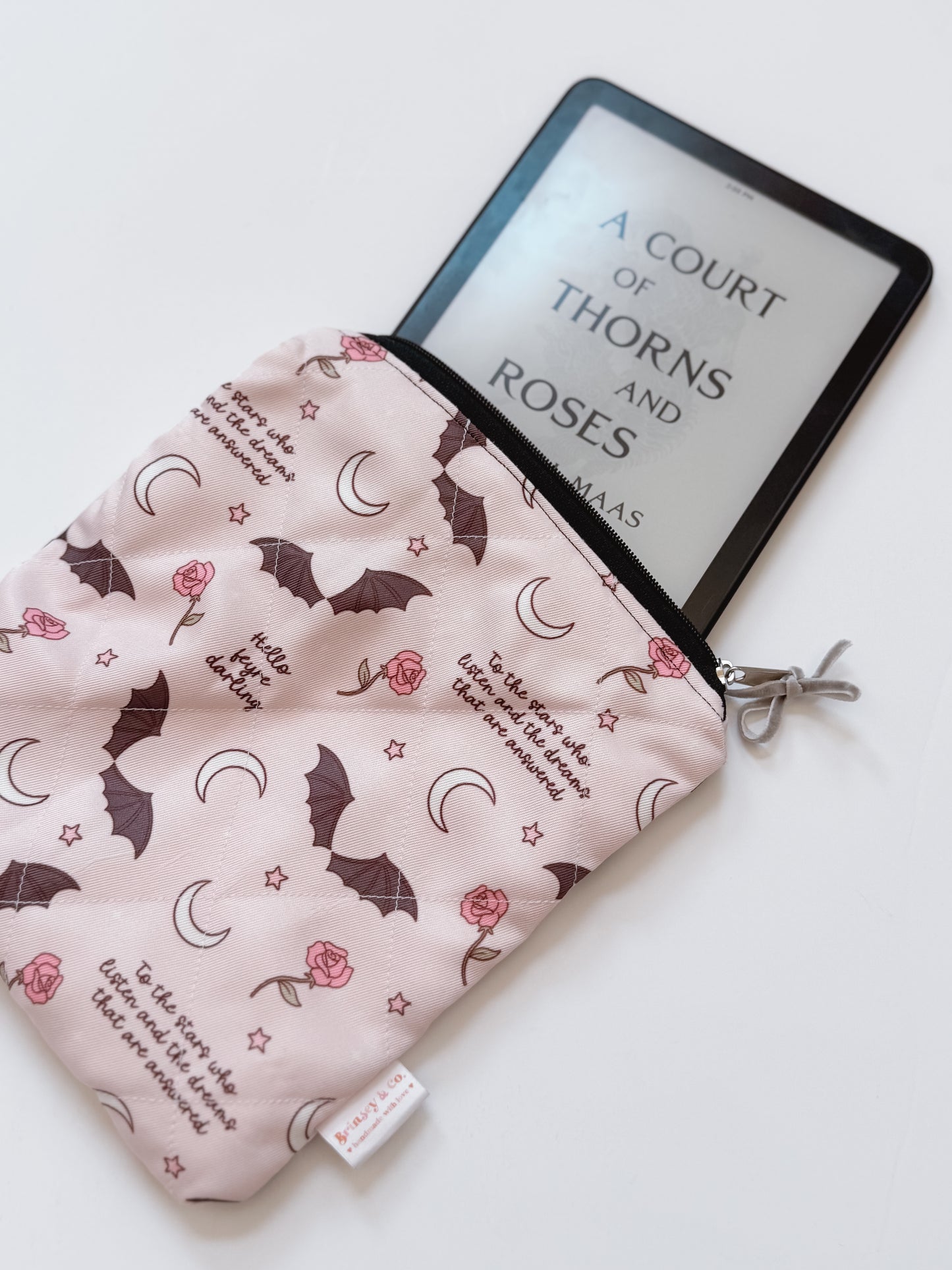Exclusive ACOTAR E-Reader Sleeve