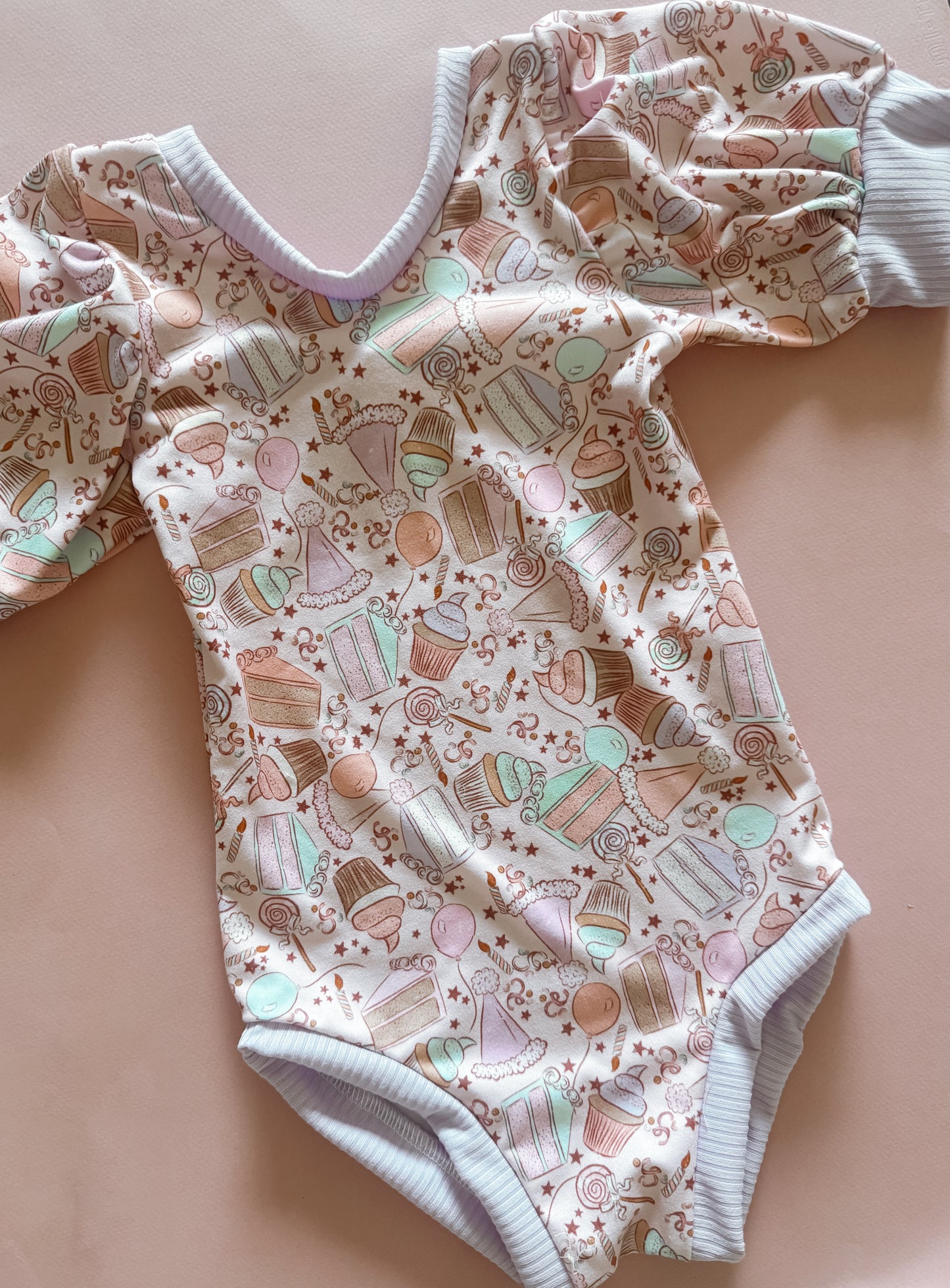 Pink Cupcake Birthday Puff Sleeve Leo