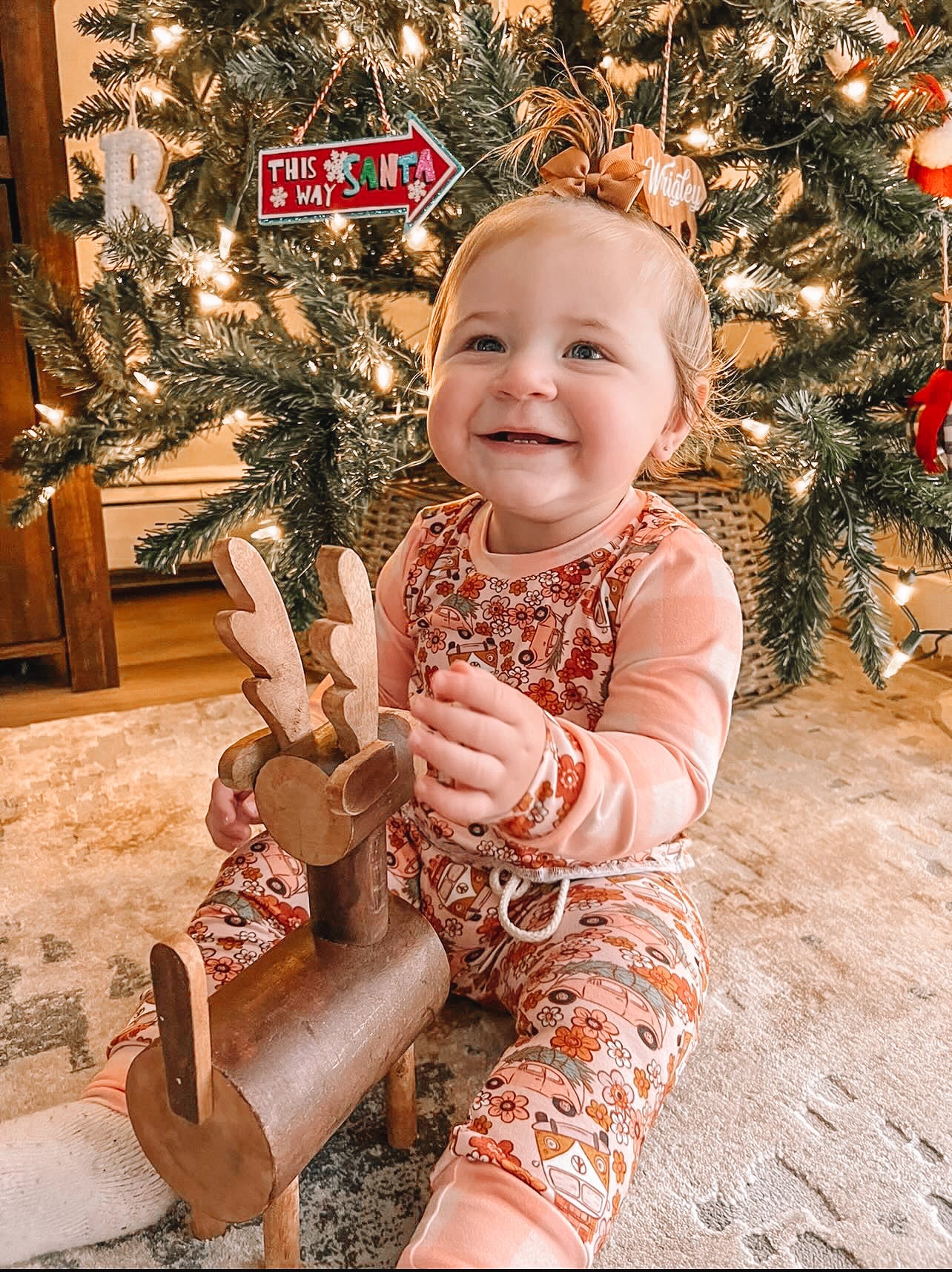 Pink Groovy Christmas Jogger Lounge Set