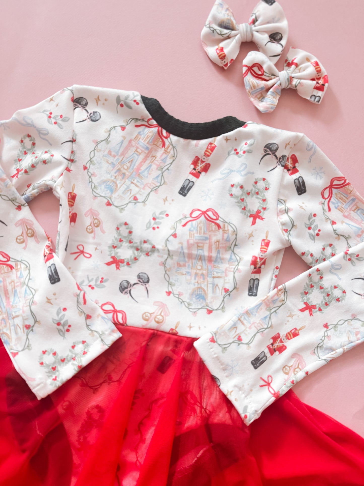 Christmas Castle Skirted Leo