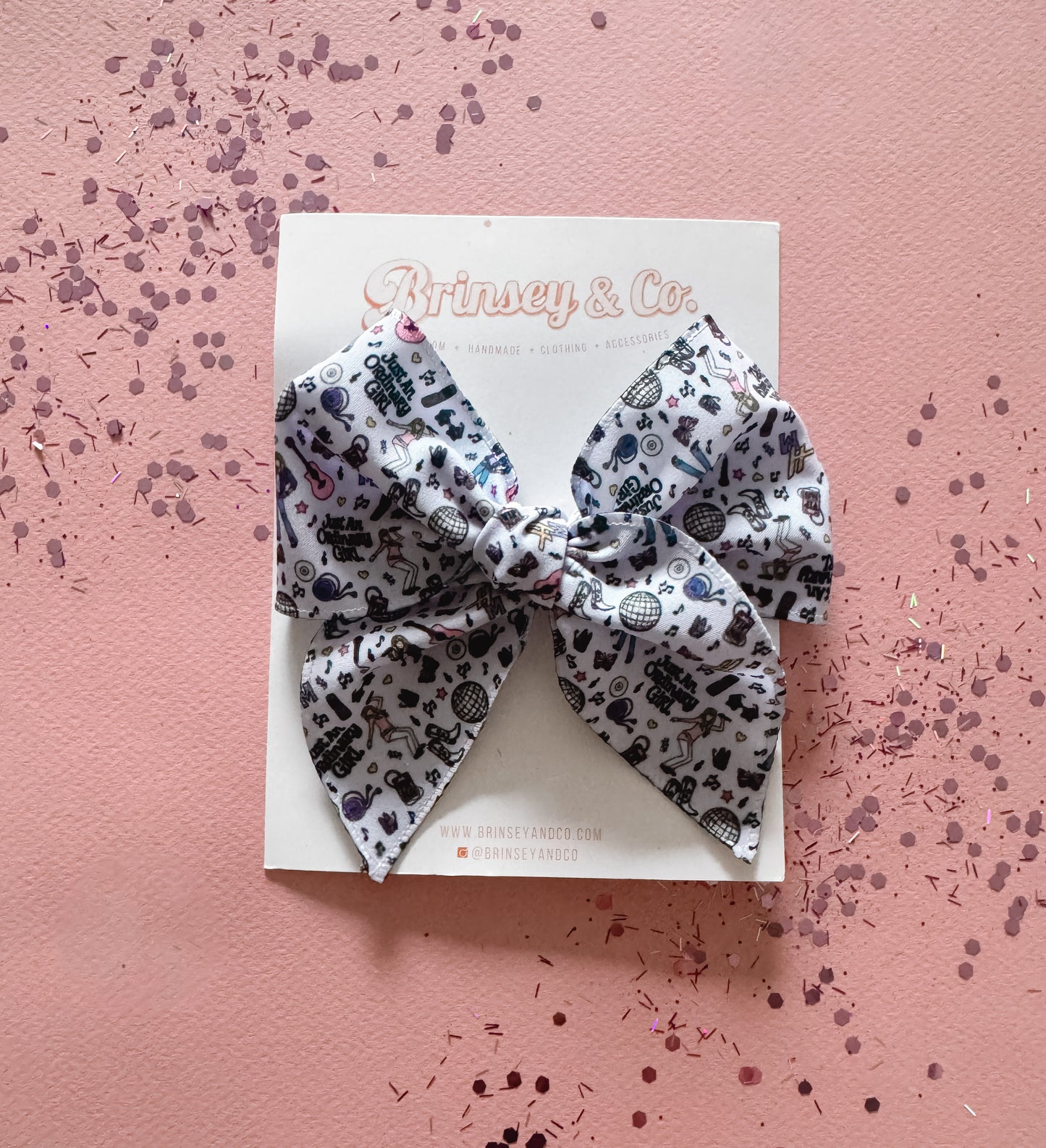 Hannah Fable Bow