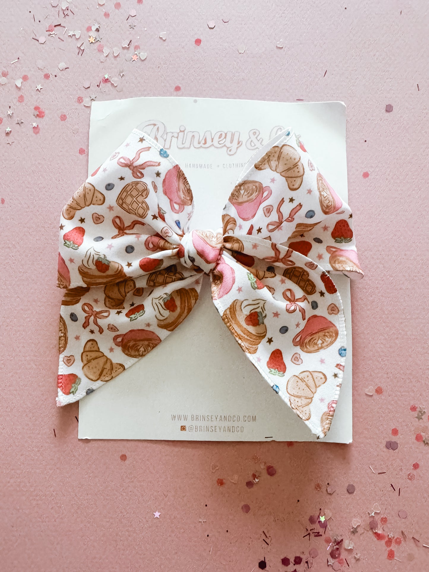 Brunch Fable Bow