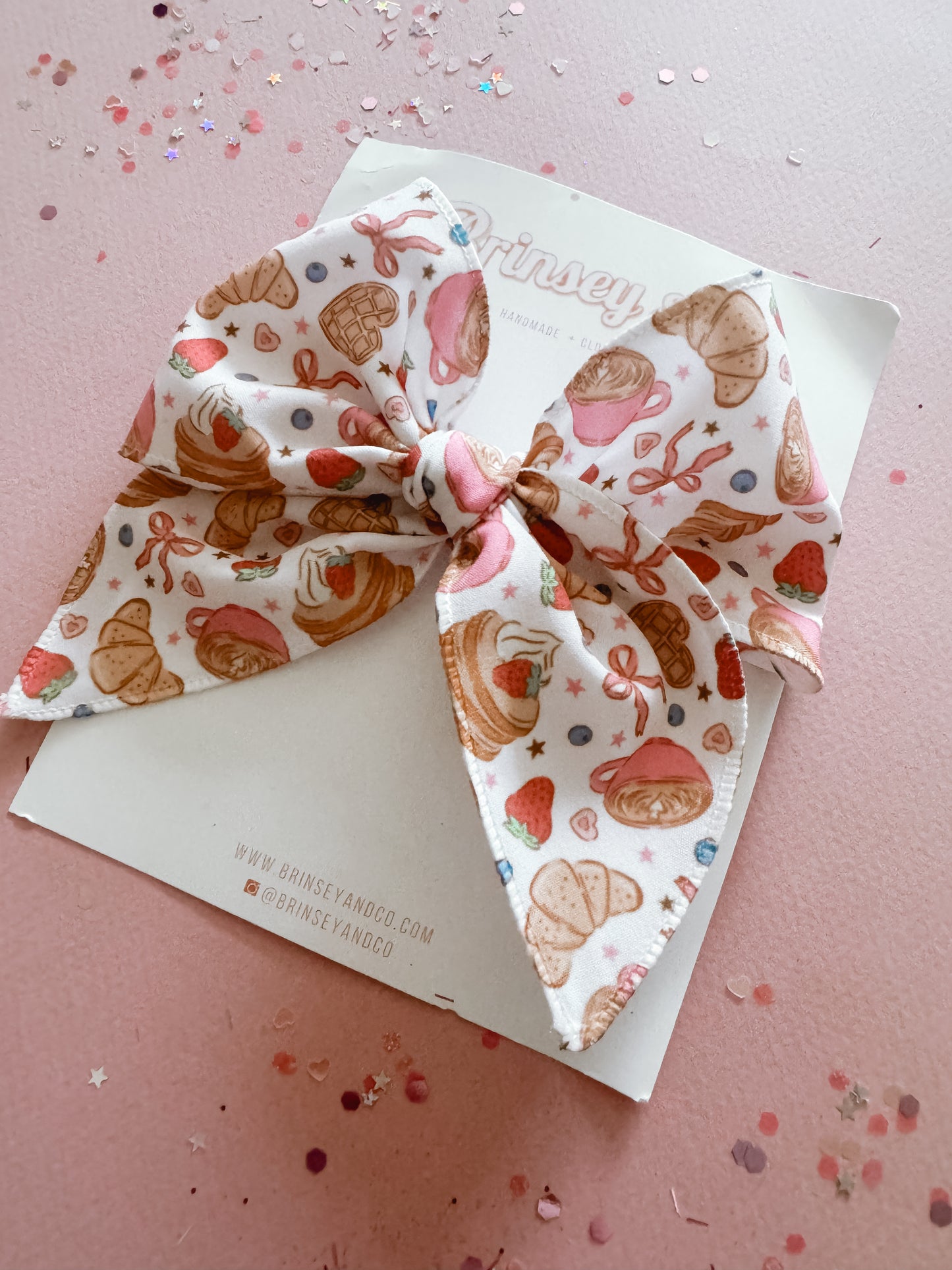 Brunch Fable Bow