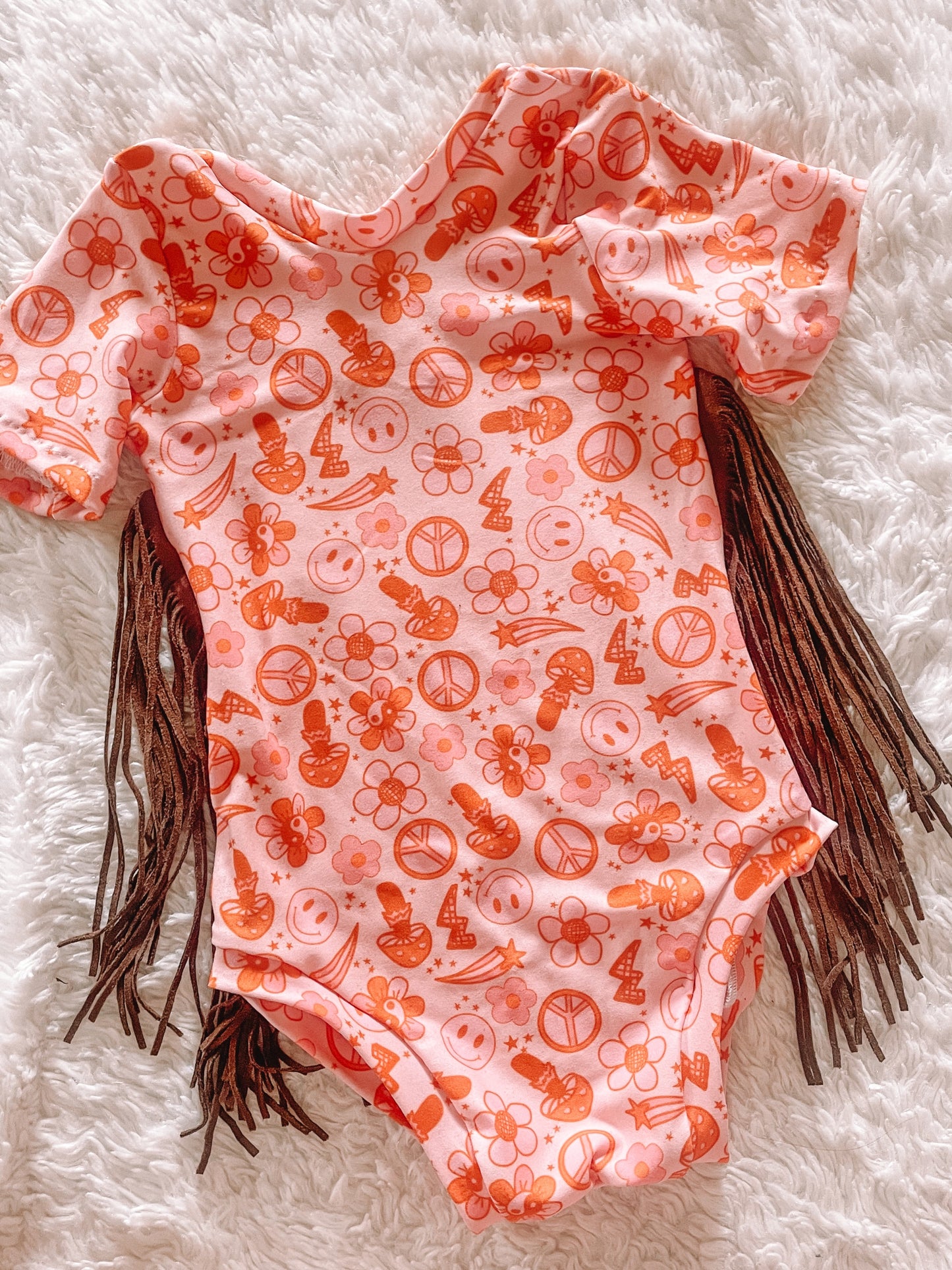 Pink Retro Fringe Leo